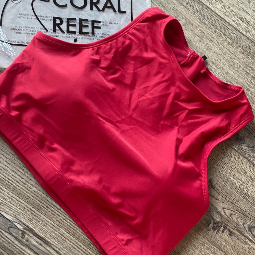 Women’s Coral Reef sporty crop swim top Medium